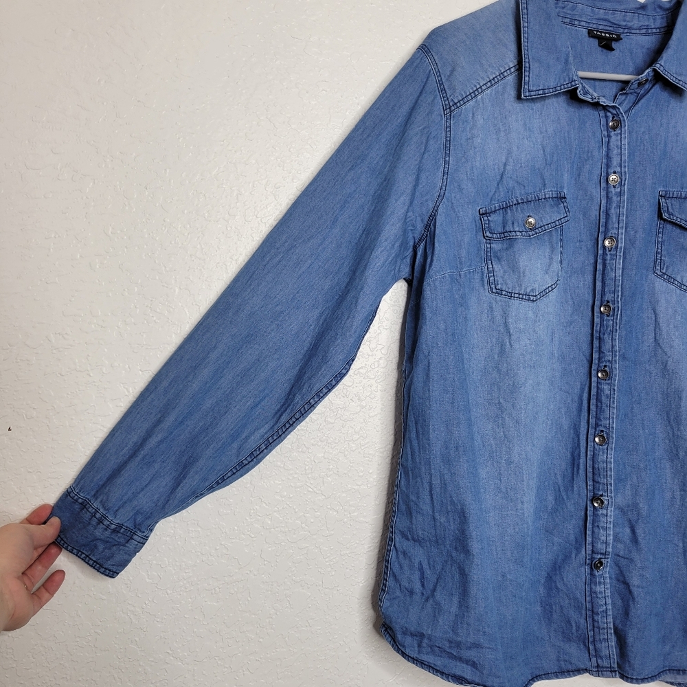 Torrid Size 1 Lizzie Blue Denim Chambray Long Sleeve Slim Fit Button-Up Shirt - Picture 7 of 8
